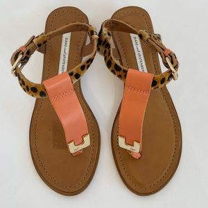 Diane Von Furstenberg Thong Sandals size 6
